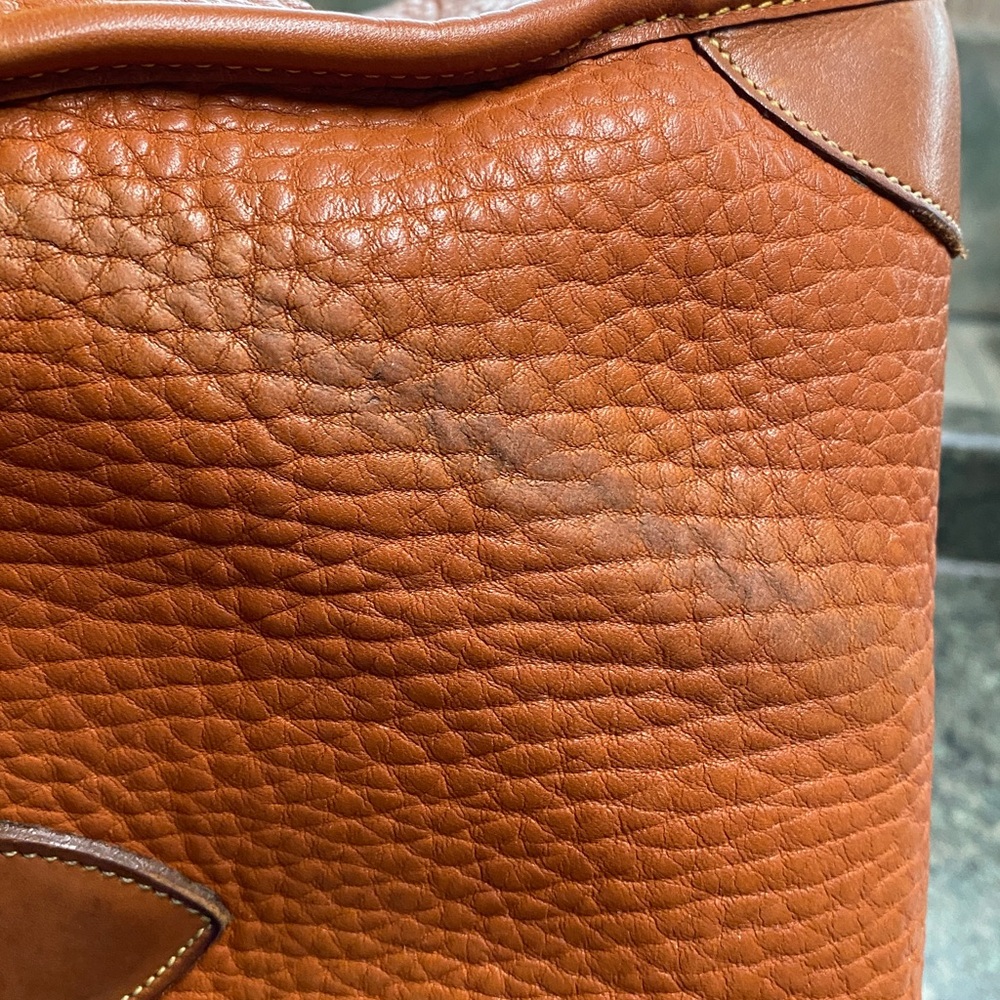 Dooney & Bourke AWL British Tan Gladstone, lock, keys, hangtag, strap USA 🇺🇸 - Picture 15 of 16